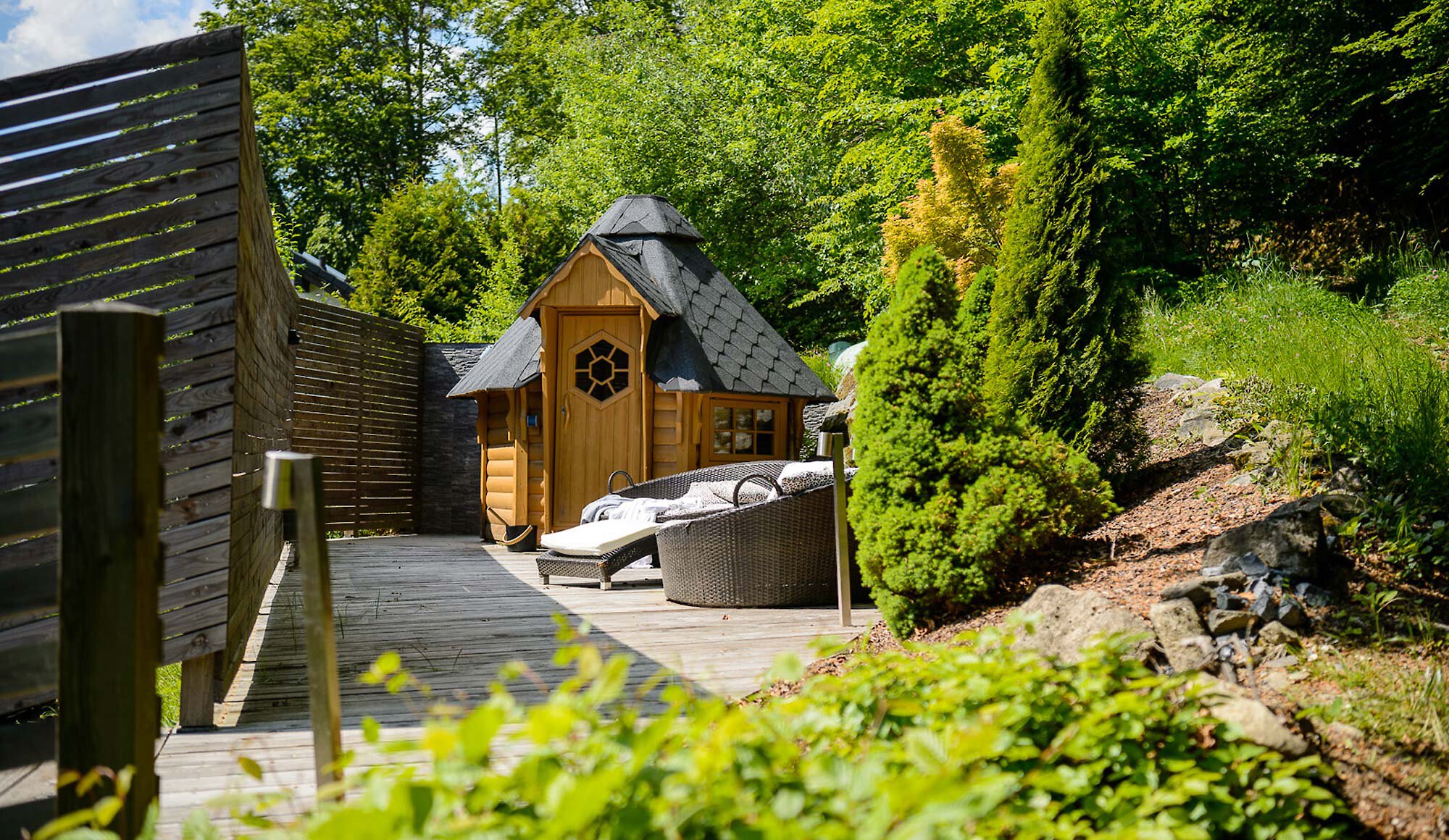 Wald-Wellness-Suite mit Sauna im Wald